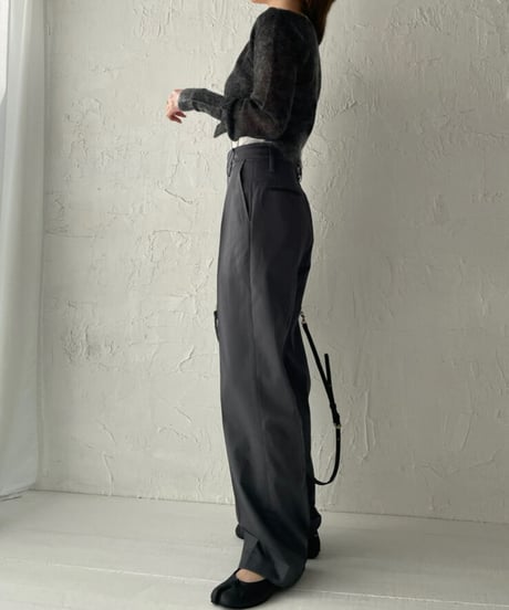 Wide tuck pants