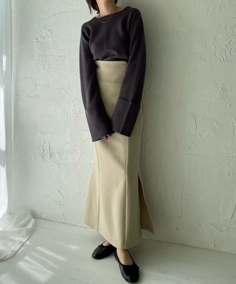 Side slit mermaid skirt