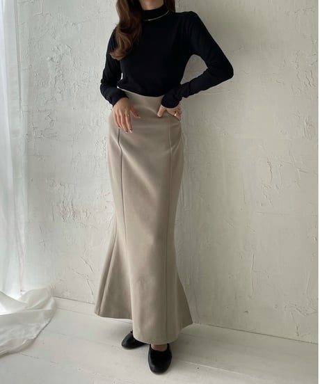 Side slit mermaid skirt