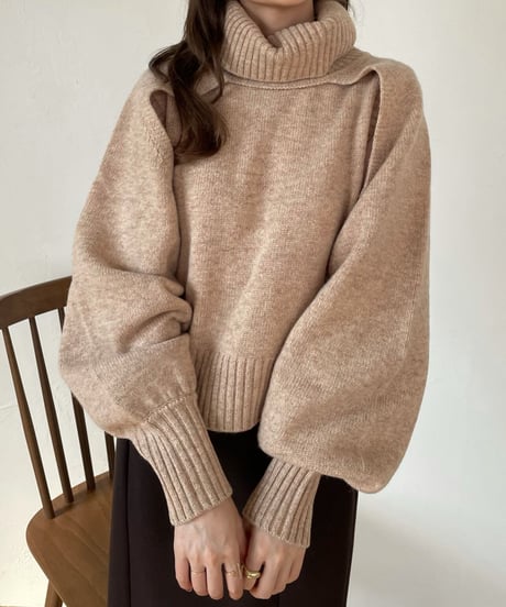 Back twist layered knit