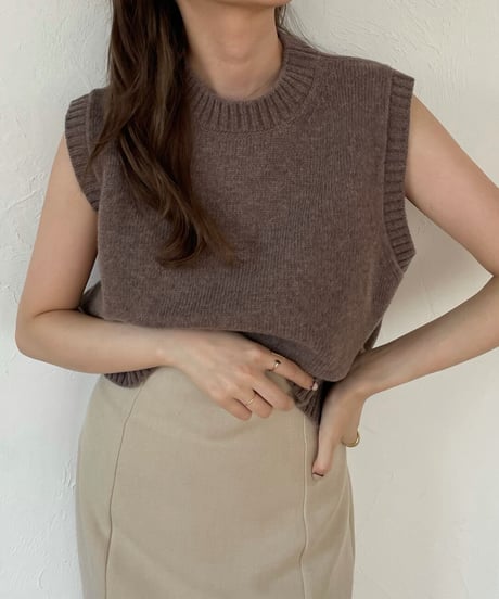 Back twist layered knit