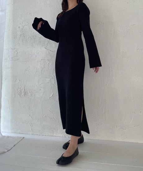 【予約】Back cross knit one-piece