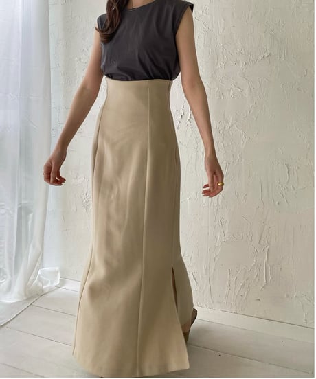 Side slit mermaid skirt