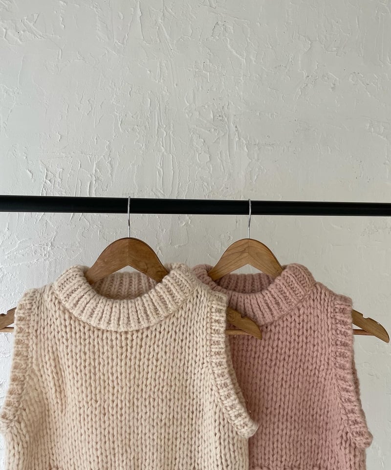 erme エルメ　Hand made knit vest ニットベスト　グレー erme エルメ Hand made knit vest ニットベスト グレー