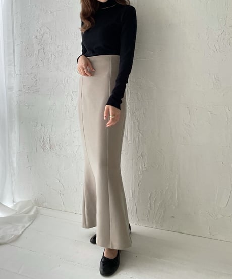 Side slit mermaid skirt