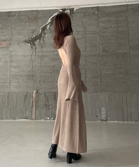 Back open knit one-piece