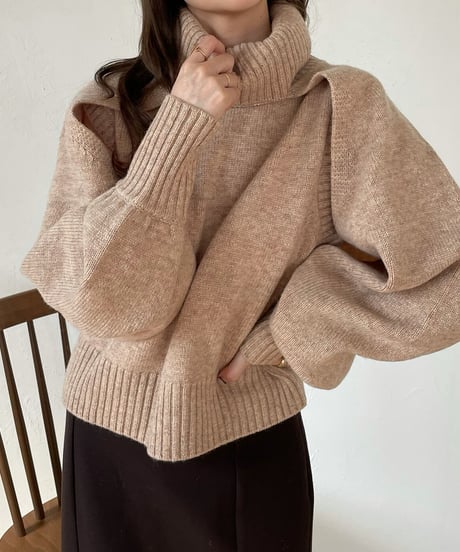 Back twist layered knit