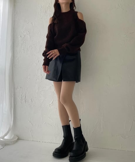 Slit shoulder mohair knit