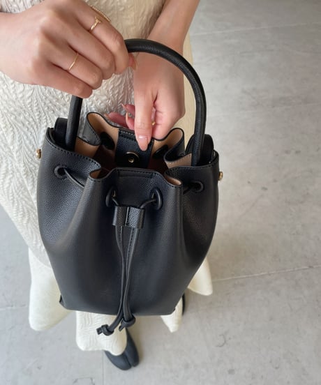 Bicolor bucket bag