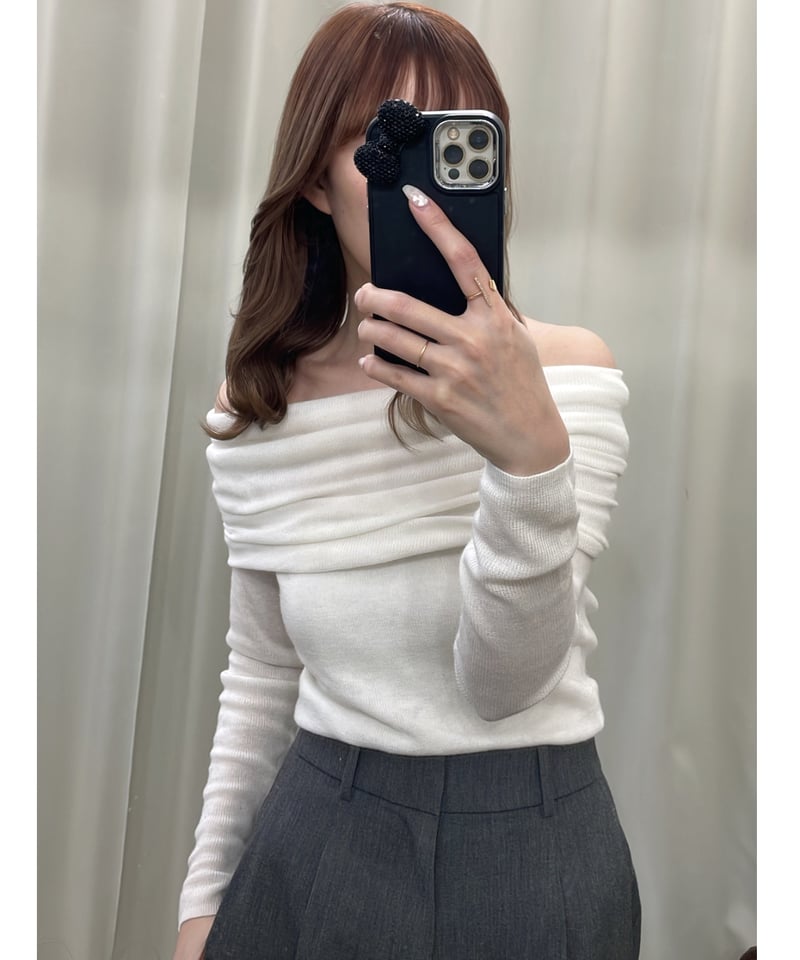 トップス anuke Gather Offshoulder Tops ànuke online store（アンヌーク） / Gather Offshoulder