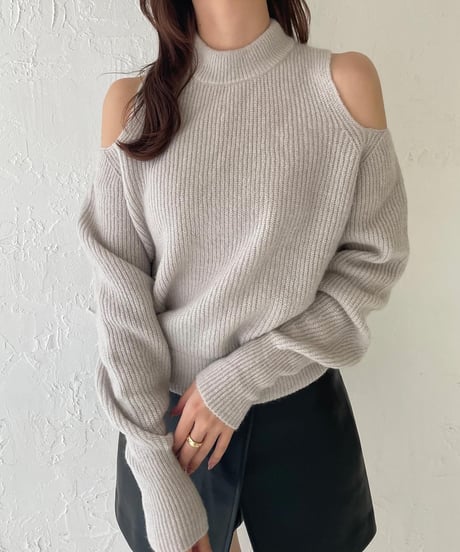 Slit shoulder mohair knit