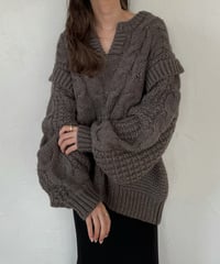 Cable over vneck knit