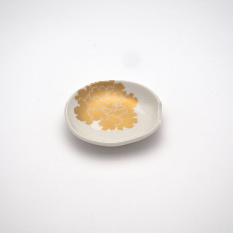 お刺身の醤油受けに最適! 箸置き豆皿 金牡丹M−3 | おうち時間 お刺身の醤油受けに最適! 箸置き豆皿 金牡丹M−3 | おうち時間