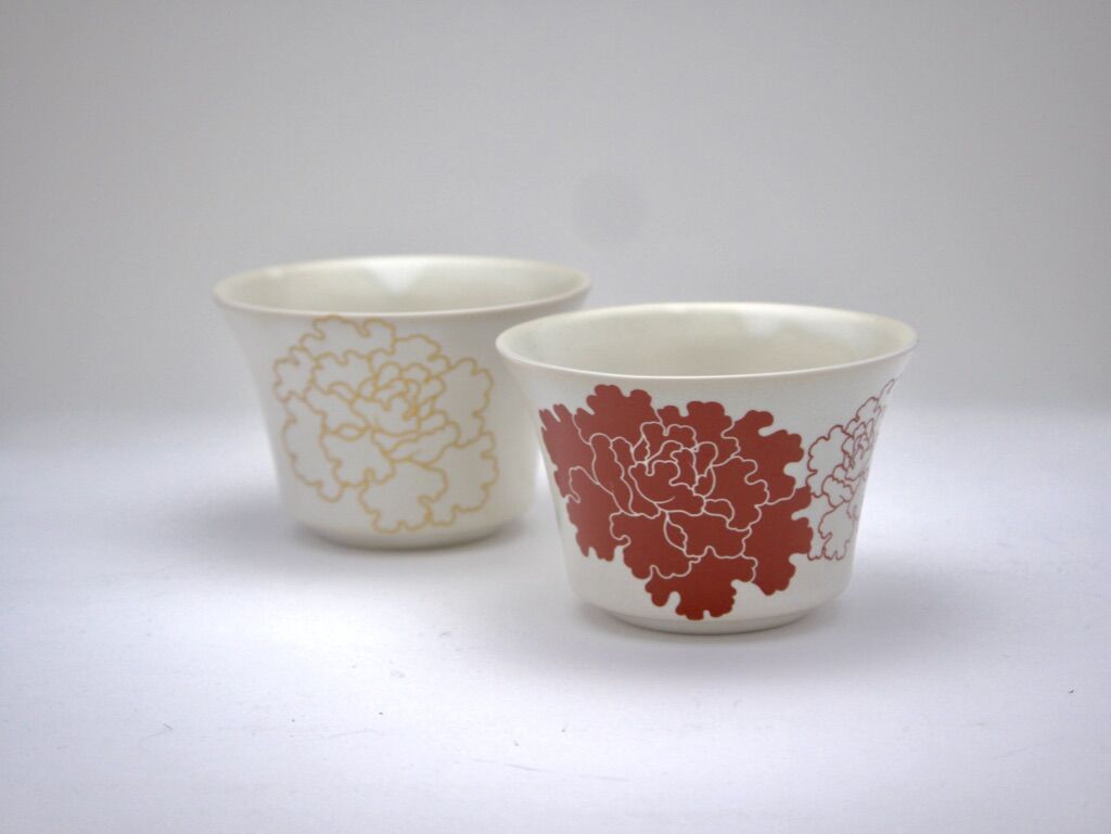 赤牡丹のカフェオレカップ C-1 | 祈りを宿す器 美命mikoto — Vessels