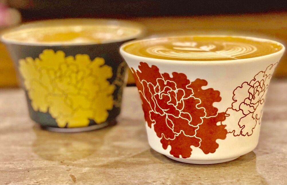 赤牡丹のカフェオレカップ C-1 | 祈りを宿す器 美命mikoto — Vessels