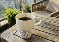 守護神と青菊のマグカップ　「手描き」