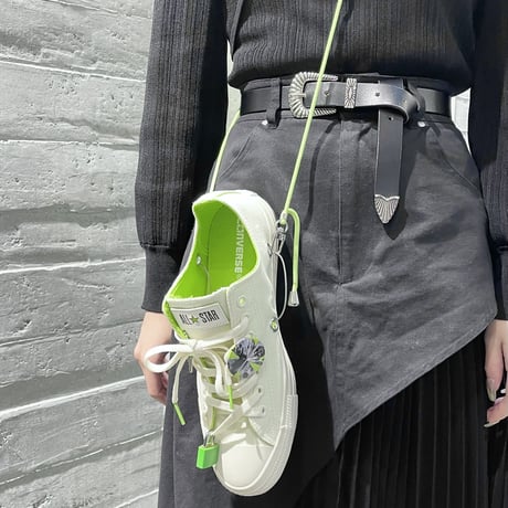 SMARTPHONE SHOULDER BAG 02