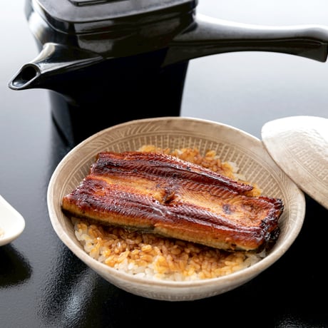 静岡三島名物の鰻をひつまぶしに！鰻のひつまぶしセット（2人前）【冷凍】