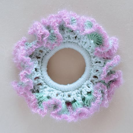 frilled scrunchie (005)