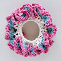 frilled scrunchie (002)