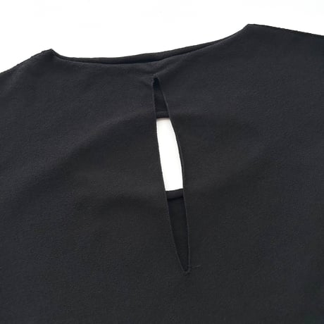 made in Italy / black cutting tank top
