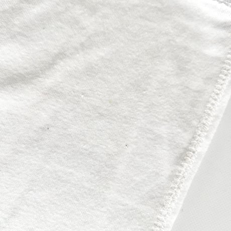 GUESS white×red logo printed tops