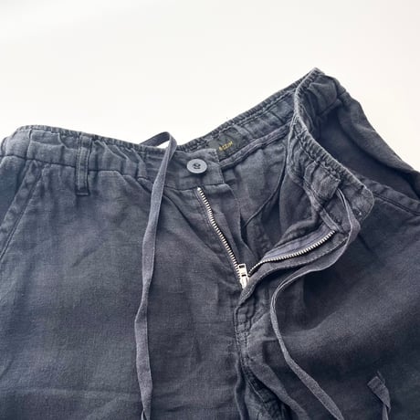 made in Belgium / dark navy washed half pants