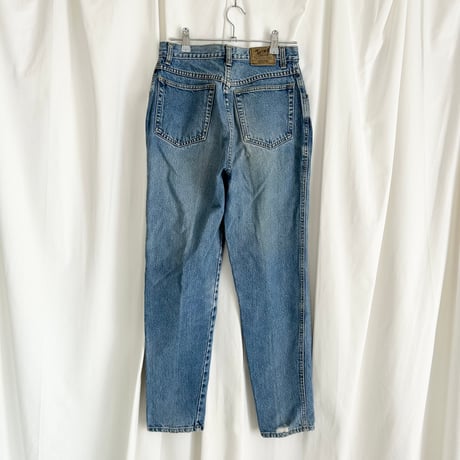 blue denim pants