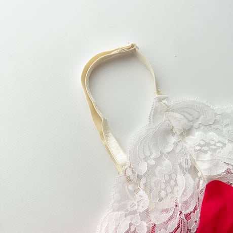 red×white lace designed camisole