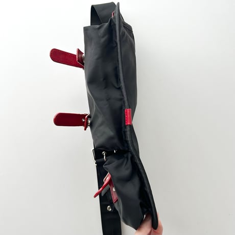 navy×red waist belt bag