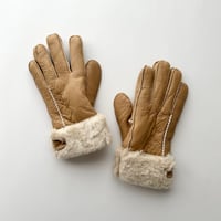 beige leather mouton gloves