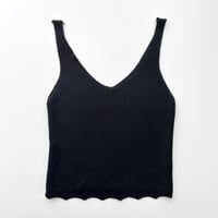 black hem designed knit sleeveless tops