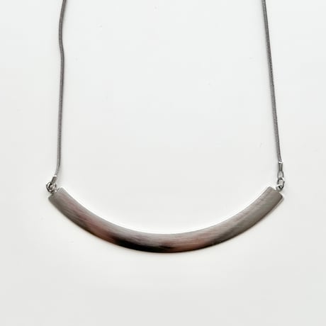 mat silver plate necklace
