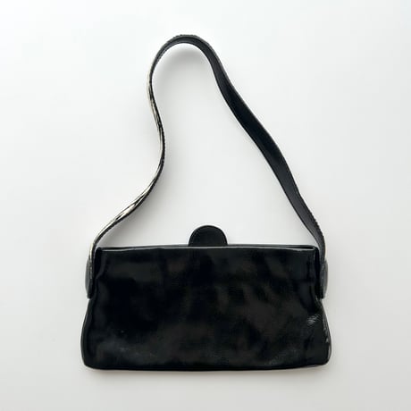 made in Italy / black enamel leather shoulder bag