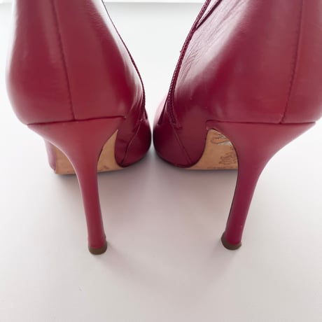 red pointed short boots 22.5cm