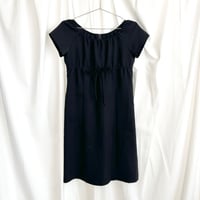 courreges black ribbon designed short sleeve dress