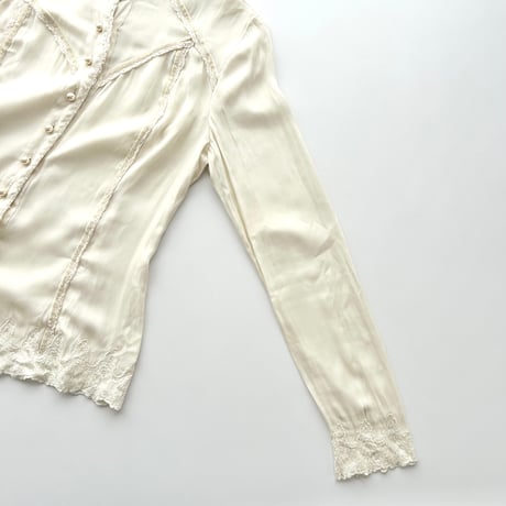 Calvin Klein ivory lace pearl blouse