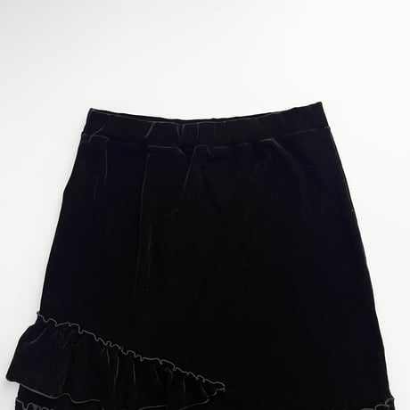 black frill designed flare skirt
