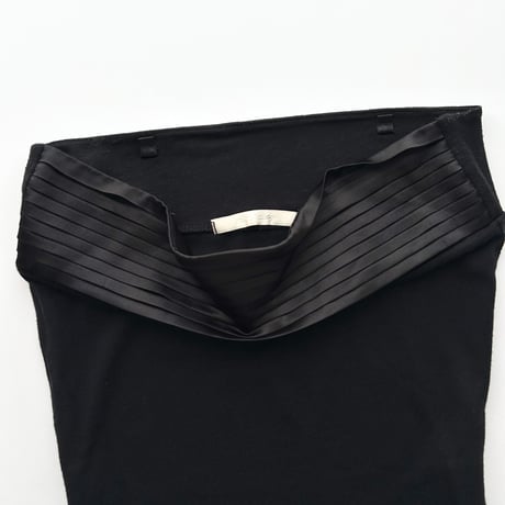 black pleats tube top