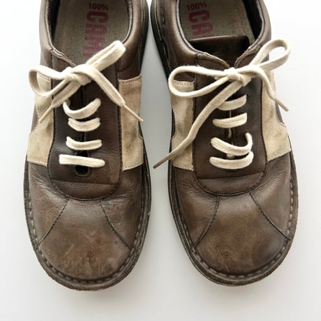 brown leather sneaker