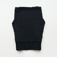 made in Italy / dark navy cable knit vest