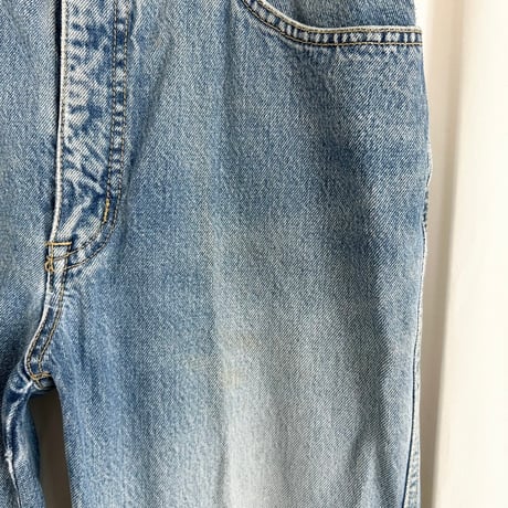 blue denim pants