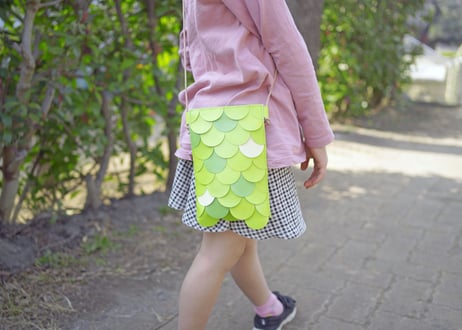 ヌゥのうろこポシェット