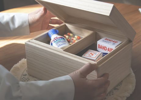 【10個限定】桐の道具箱（ゆめの園のお菓子入り）