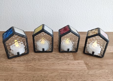 ＊受注生産＊ステンドグラスのおうちが灯す優しい光　LEDキャンドルライト