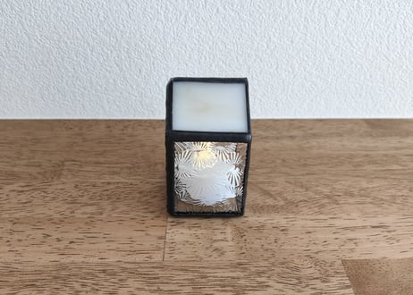 ＊受注生産＊ステンドグラスのおうちが灯す優しい光　LEDキャンドルライト