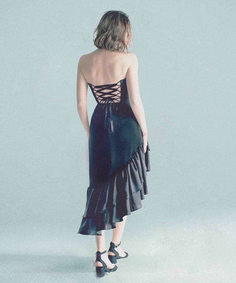 Asymmetry double frill bare dress