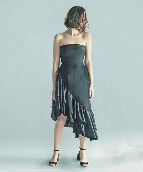 Asymmetry double frill bare dress