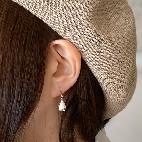 SILVER ピアス　しずく