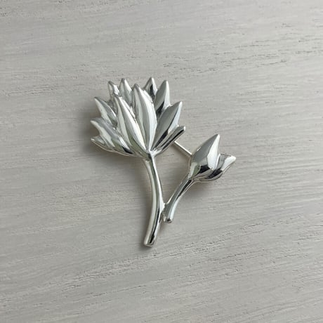 SILVER ブローチ　ダリア